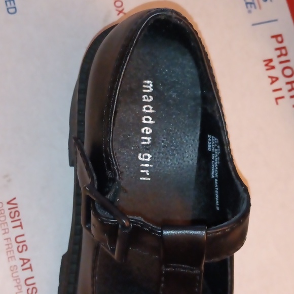 Madden Girl Mary Jane Platforms - Picture 9 of 9